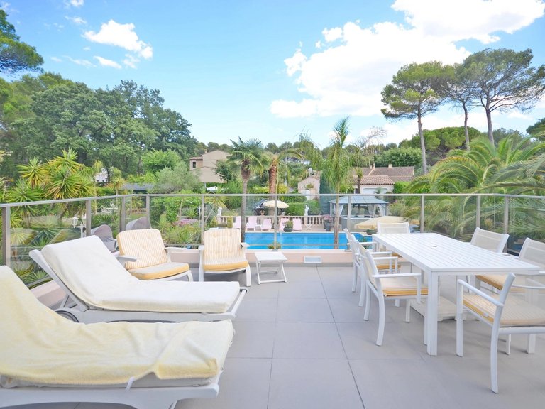 Villa for Sale in Mouans Sartoux, Mougins, Valbonne, Grasse Area 9