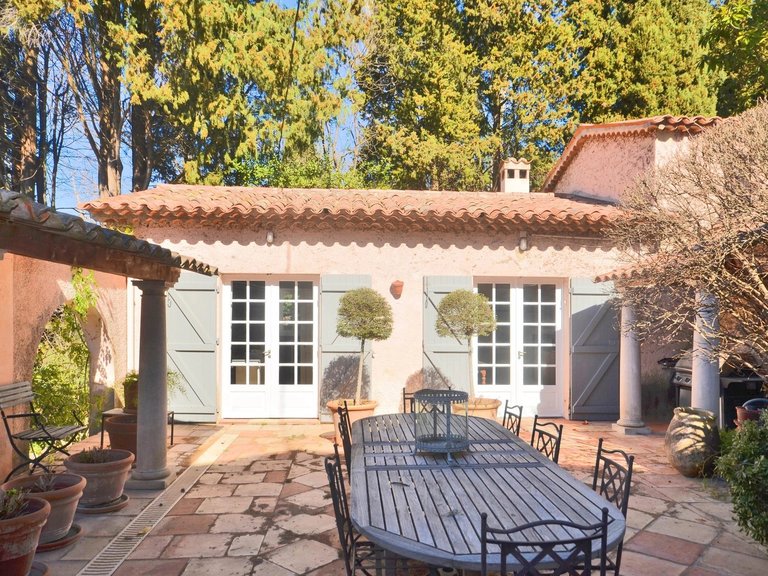 Villa for Sale in Grasse, Mougins, Valbonne, Grasse Area 7