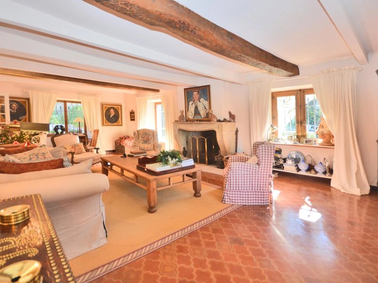Villa for Sale in Grasse, Mougins, Valbonne, Grasse Area 13