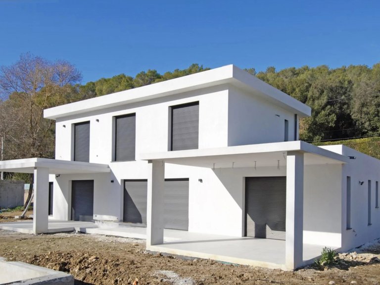 Villa for Sale in Valbonne, Mougins, Valbonne, Grasse Area 1