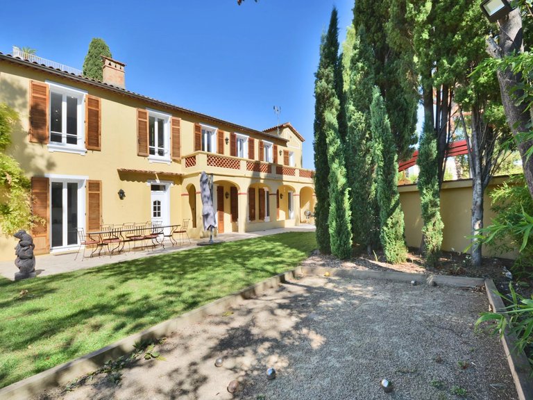 Villa for Sale in Le Cannet, Cannes Area 4