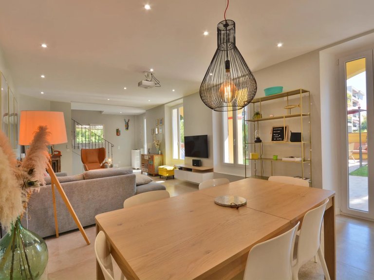 Villa for Sale in Le Cannet, Cannes Area 11