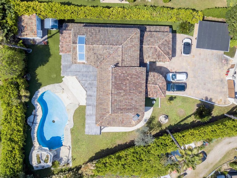 Villa for Sale in Valbonne, Mougins, Valbonne, Grasse Area 2