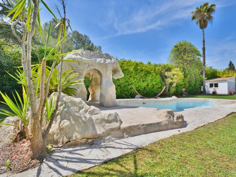Villa for Sale in Valbonne, Mougins, Valbonne, Grasse Area 4
