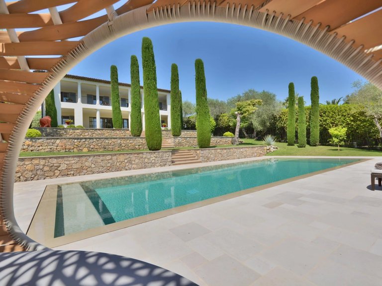 Villa for Sale in Castellaras, Mougins, Valbonne, Grasse Area 7