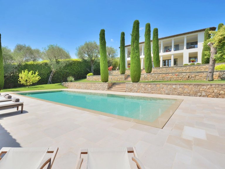 Villa for Sale in Castellaras, Mougins, Valbonne, Grasse Area 8