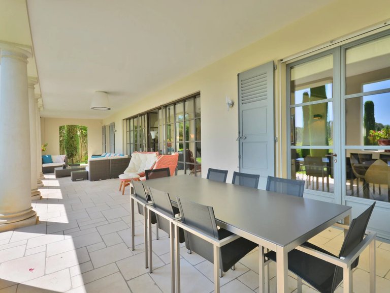 Villa for Sale in Castellaras, Mougins, Valbonne, Grasse Area 11