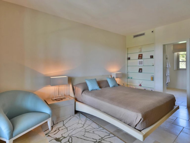 Villa for Sale in Castellaras, Mougins, Valbonne, Grasse Area 18