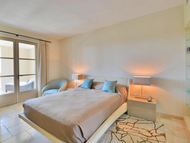 Villa for Sale in Castellaras, Mougins, Valbonne, Grasse Area 19