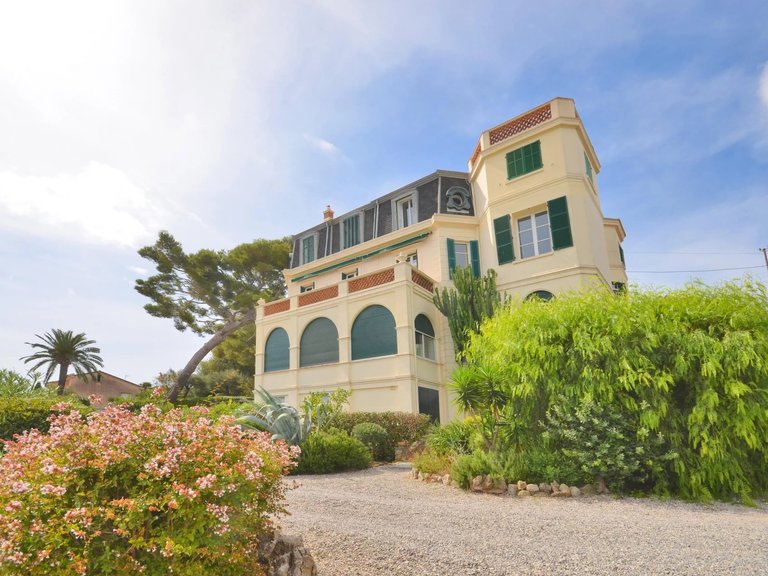 Apartment for Sale in Antibes, Antibes Area 3