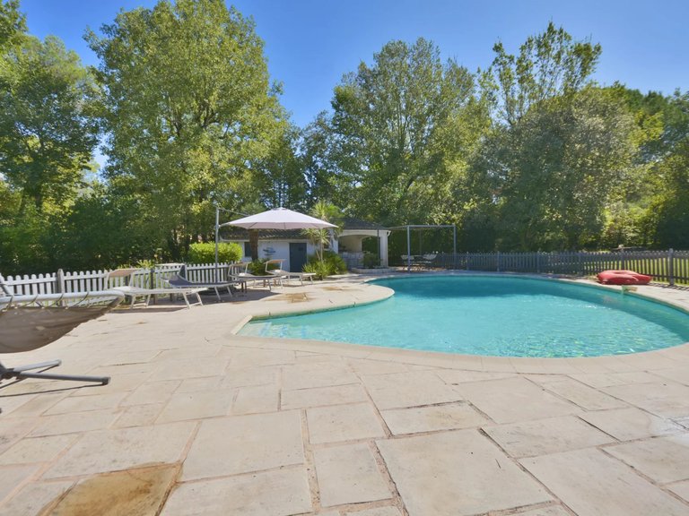 Villa for Sale in Valbonne, Mougins, Valbonne, Grasse Area 7