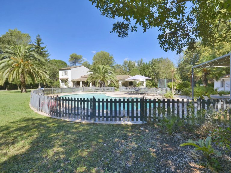Villa for Sale in Valbonne, Mougins, Valbonne, Grasse Area 9
