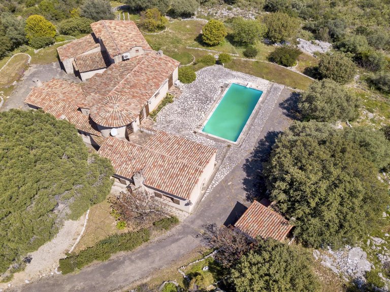 Villa for Sale in Roquefort Les Pins, Mougins, Valbonne, Grasse Area 1