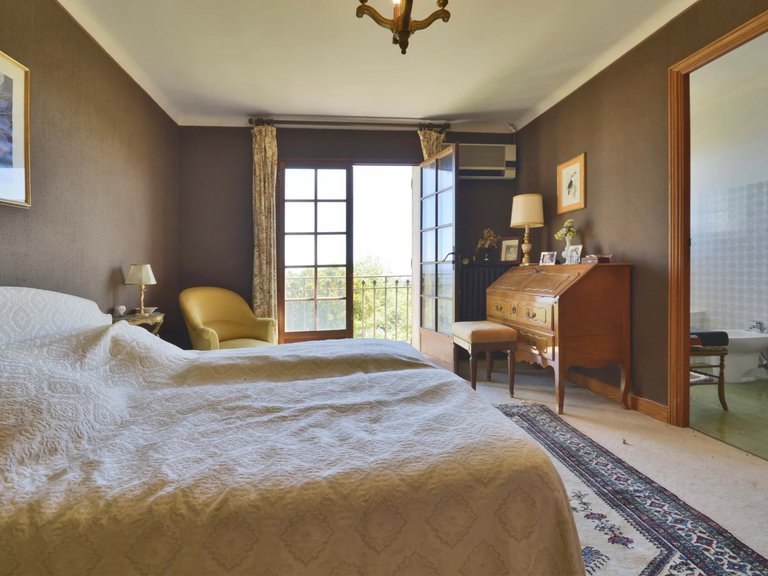 Villa for Sale in Roquefort Les Pins, Mougins, Valbonne, Grasse Area 18