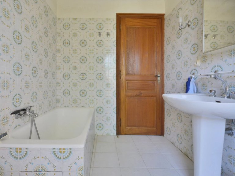 Villa for Sale in Roquefort Les Pins, Mougins, Valbonne, Grasse Area 20