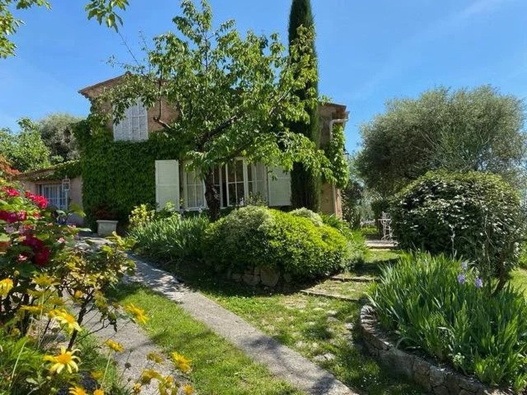 Villa for Sale in Chateauneuf Grasse, Mougins, Valbonne, Grasse Area 4
