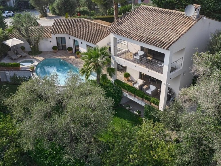 Villa for Sale in Le Cannet, Cannes Area 3