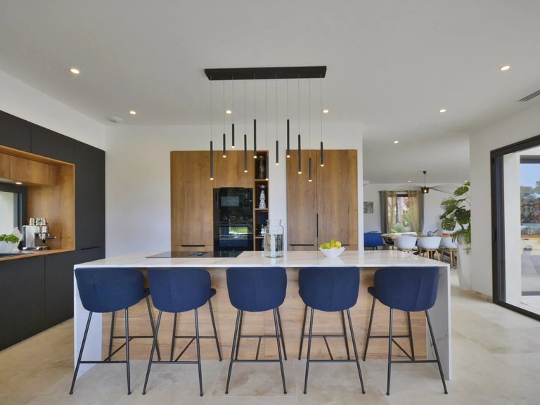 Villa for Sale in Roquefort Les Pins, Mougins, Valbonne, Grasse Area 20