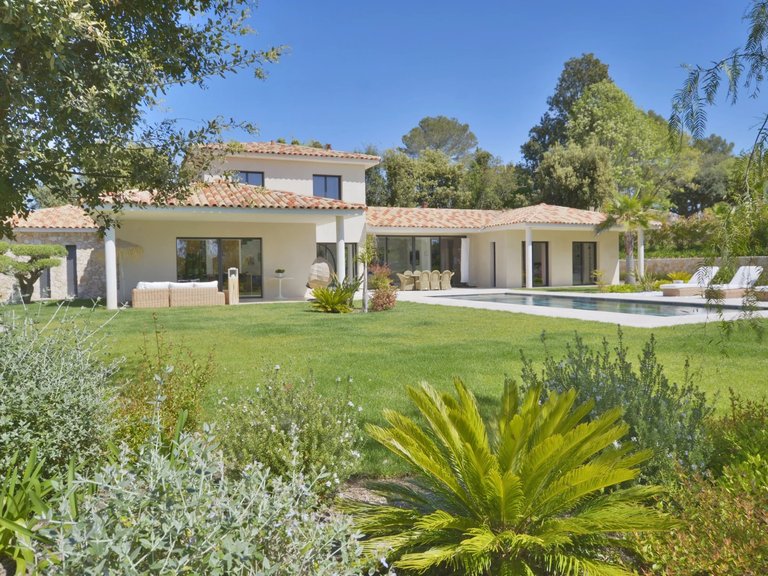 Villa for Sale in Roquefort Les Pins, Mougins, Valbonne, Grasse Area 3