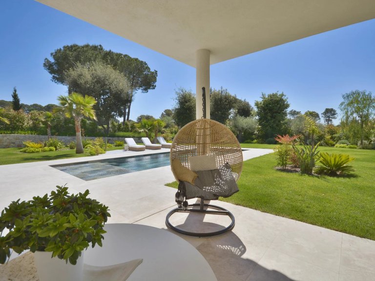 Villa for Sale in Roquefort Les Pins, Mougins, Valbonne, Grasse Area 7