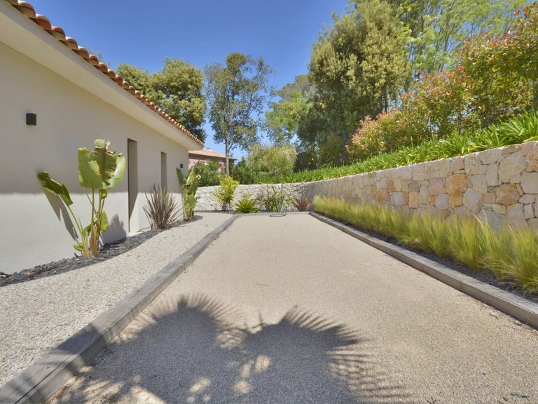 Villa for Sale in Roquefort Les Pins, Mougins, Valbonne, Grasse Area 10