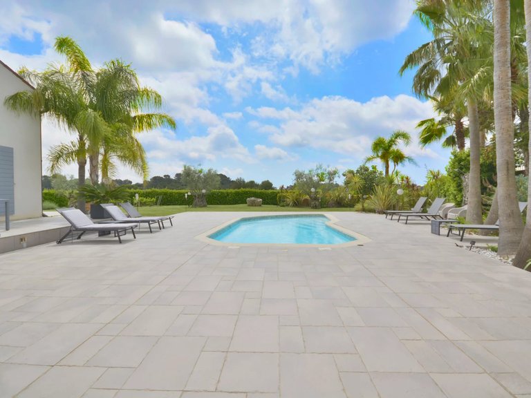 Villa for Sale in Valbonne, Mougins, Valbonne, Grasse Area 6