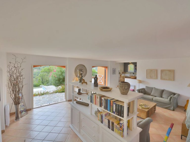 Villa for Sale in Valbonne, Mougins, Valbonne, Grasse Area 11