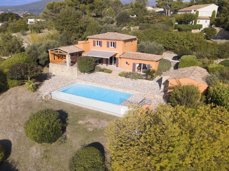Villa for Sale in Valbonne, Mougins, Valbonne, Grasse Area 1