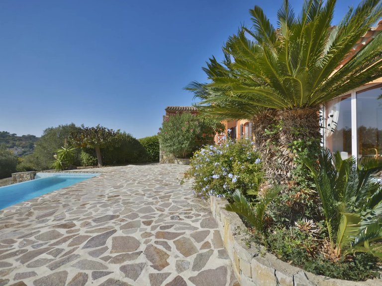 Villa for Sale in Valbonne, Mougins, Valbonne, Grasse Area 6