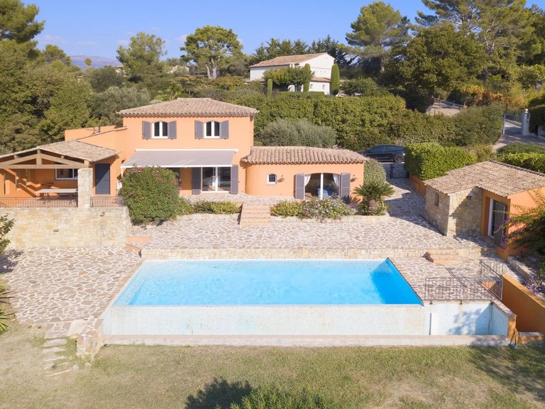Villa for Sale in Valbonne, Mougins, Valbonne, Grasse Area 9