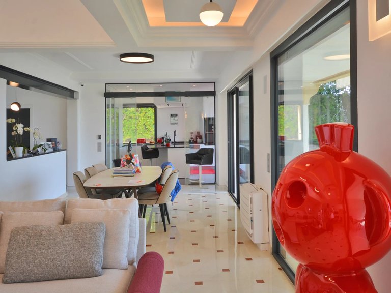 Villa for Sale in Mougins, Mougins, Valbonne, Grasse Area 13