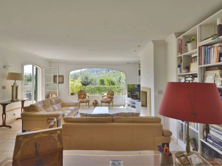 Villa for Sale in Magagnosc, Mougins, Valbonne, Grasse Area 13