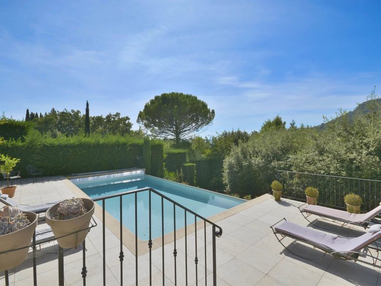 Villa for Sale in Magagnosc, Mougins, Valbonne, Grasse Area 7