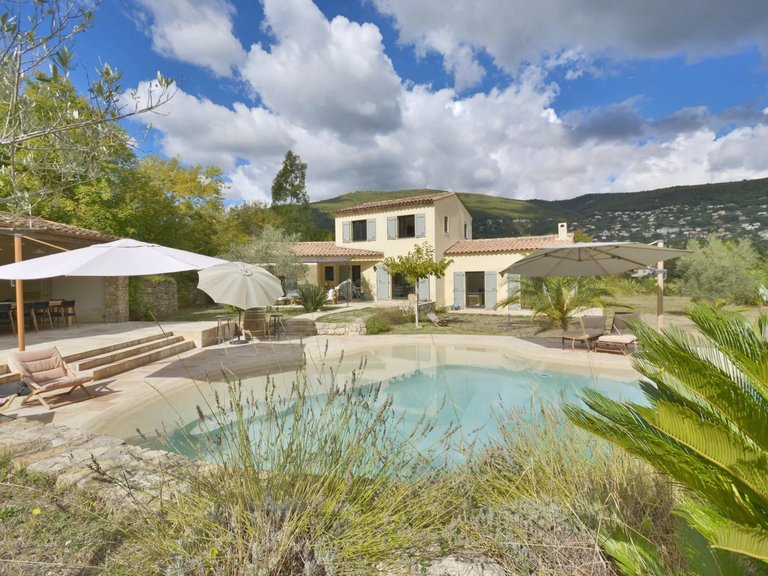 Villa for Sale in Valbonne, Mougins, Valbonne, Grasse Area 1