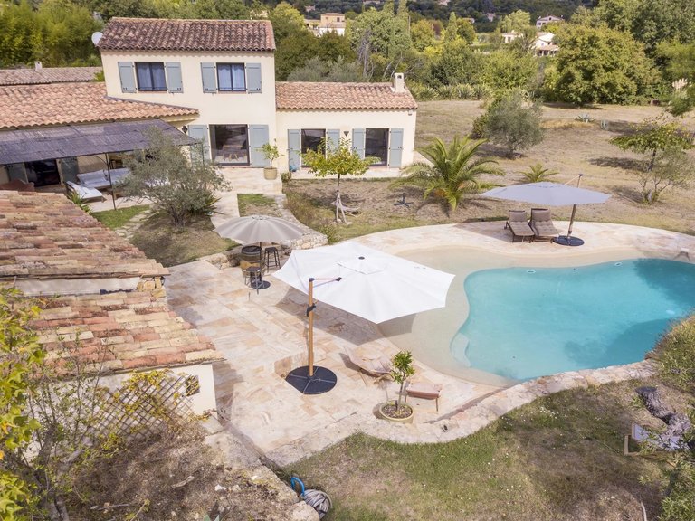 Villa for Sale in Valbonne, Mougins, Valbonne, Grasse Area 12