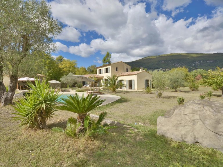 Villa for Sale in Valbonne, Mougins, Valbonne, Grasse Area 4
