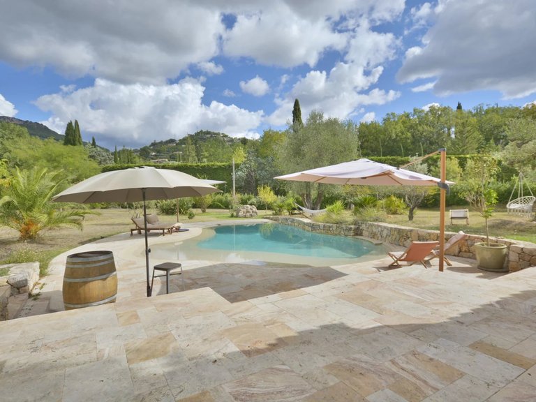 Villa for Sale in Valbonne, Mougins, Valbonne, Grasse Area 6