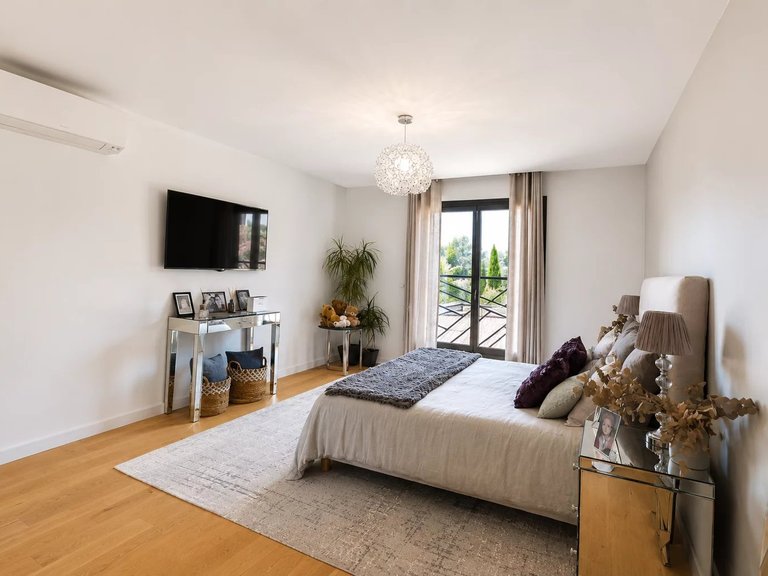 Villa for Sale in Valbonne, Mougins, Valbonne, Grasse Area 18