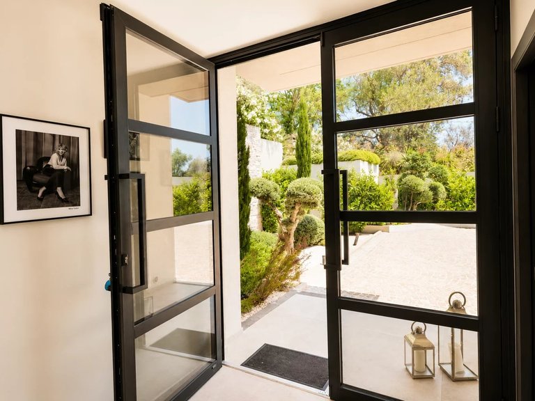 Villa for Sale in Valbonne, Mougins, Valbonne, Grasse Area 7