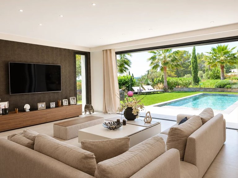 Villa for Sale in Valbonne, Mougins, Valbonne, Grasse Area 9