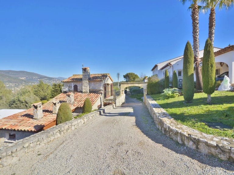 Villa for Sale in Peymeinade, Mougins, Valbonne, Grasse Area 12