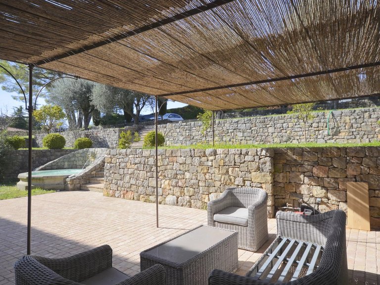 Villa for Sale in Grasse, Mougins, Valbonne, Grasse Area 12