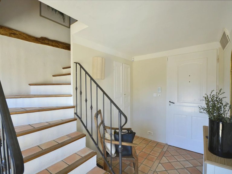Villa for Sale in Grasse, Mougins, Valbonne, Grasse Area 14