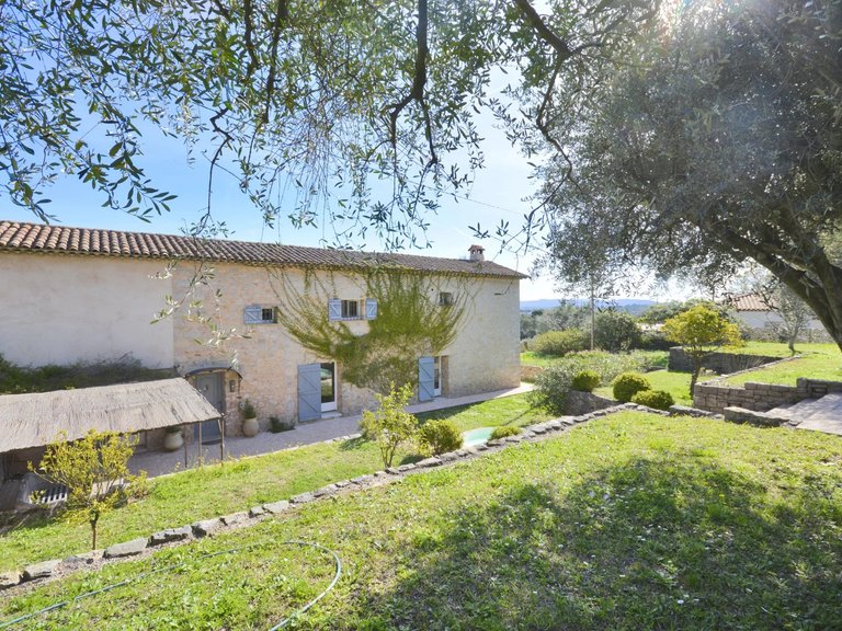 Villa for Sale in Grasse, Mougins, Valbonne, Grasse Area 9