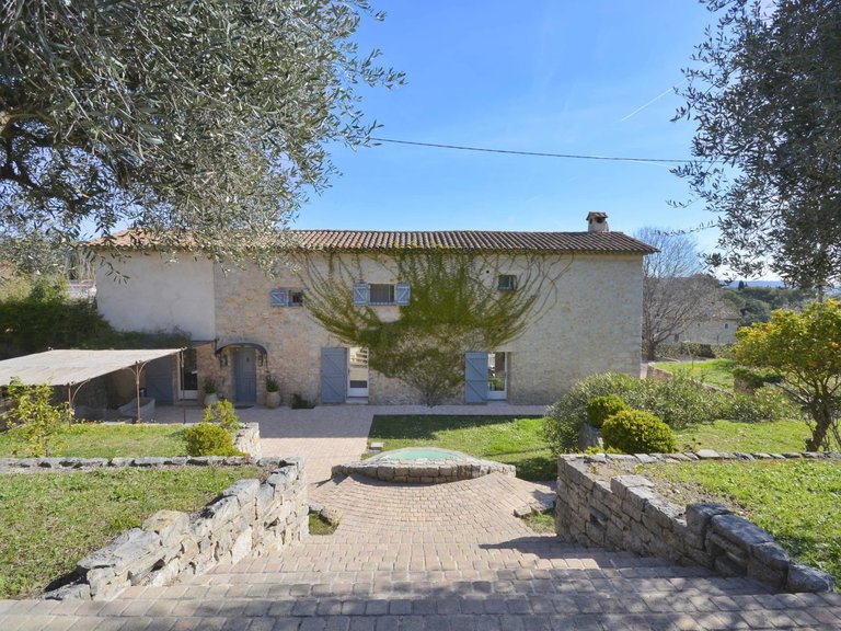 Villa for Sale in Grasse, Mougins, Valbonne, Grasse Area 10