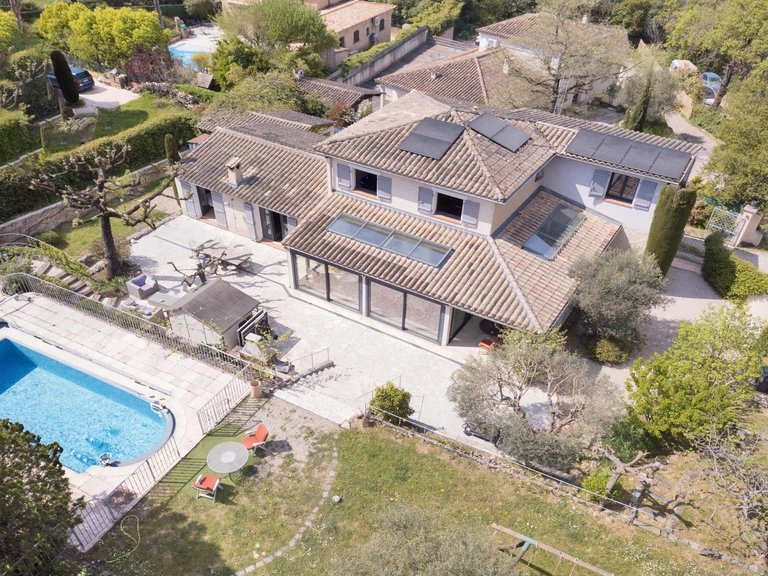 Villa for Sale in Mouans Sartoux, Mougins, Valbonne, Grasse Area 2