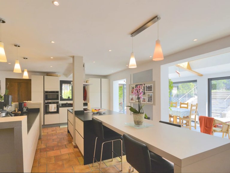 Villa for Sale in Mouans Sartoux, Mougins, Valbonne, Grasse Area 16