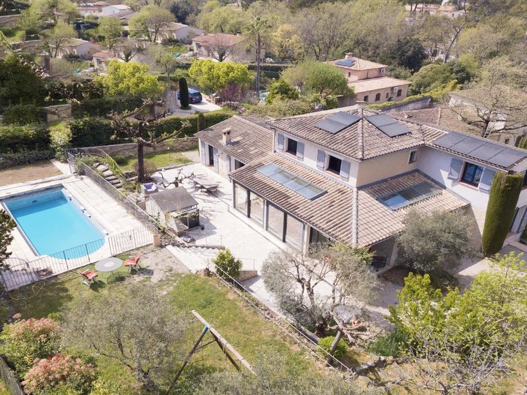Villa for Sale in Mouans Sartoux, Mougins, Valbonne, Grasse Area 3