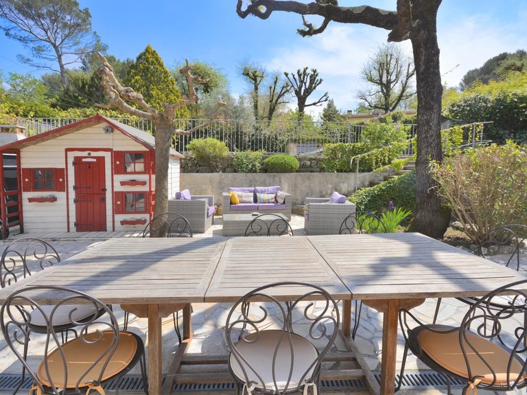 Villa for Sale in Mouans Sartoux, Mougins, Valbonne, Grasse Area 8