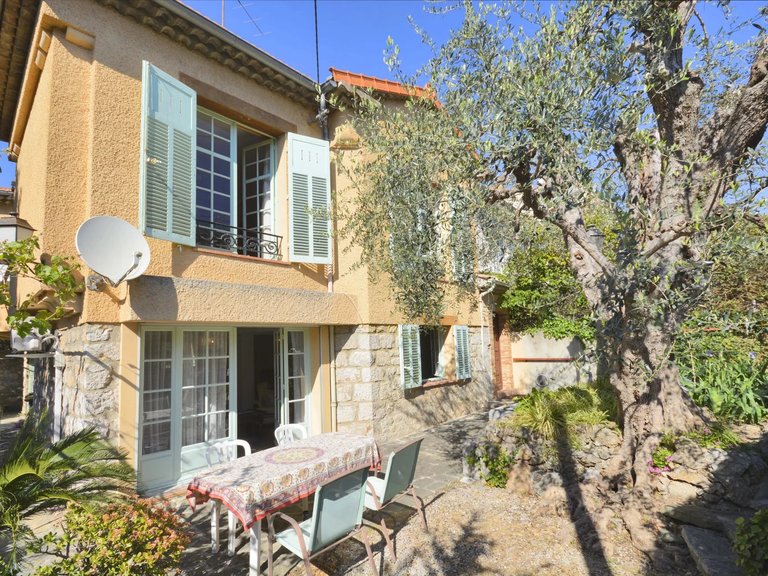 Villa for Sale in Cannes, Cannes Area 2